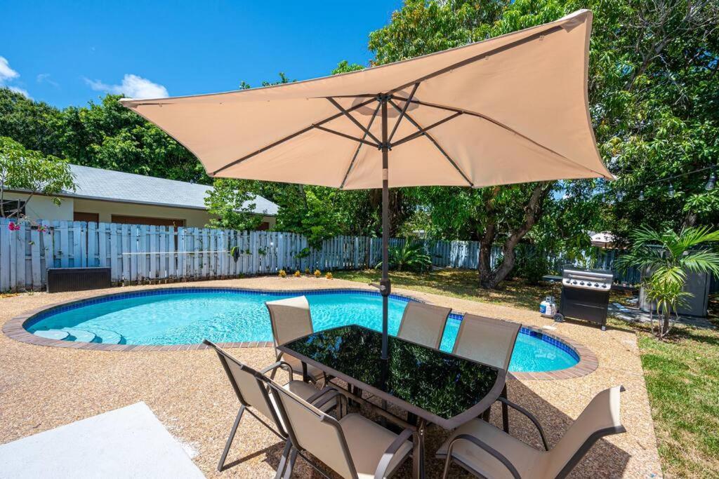 Сasa de vacaciones Casa Ola - Surf Themed Pool Home, Near Downtown Fort Lauderdale